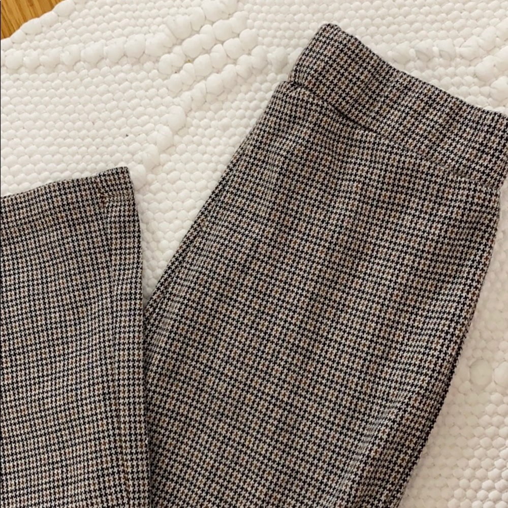 Pattern pants